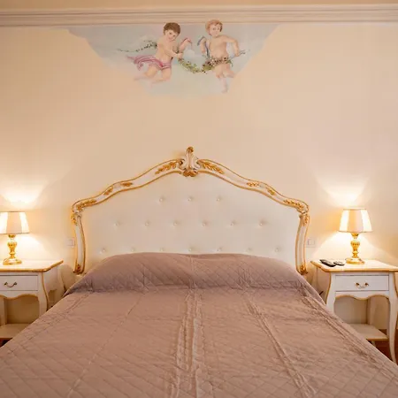 Apartment Dimora Degli Affreschi - Historic Center