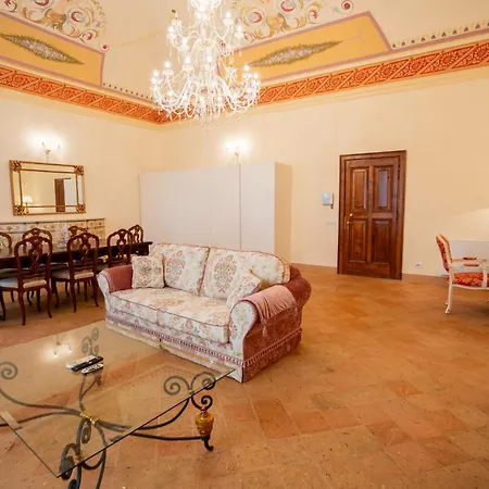 Dimora Degli Affreschi - Historic Center Apartment Assisi