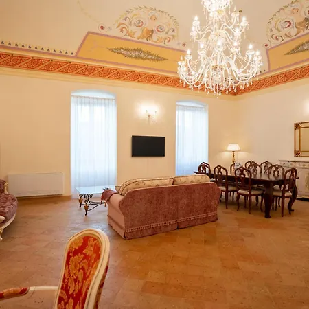 Dimora Degli Affreschi - Historic Center Apartment Assisi